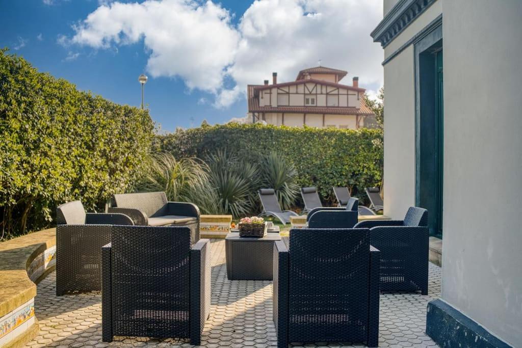 Ferienhaus Completa 8 En Primera Linea De Playa San Sebastián